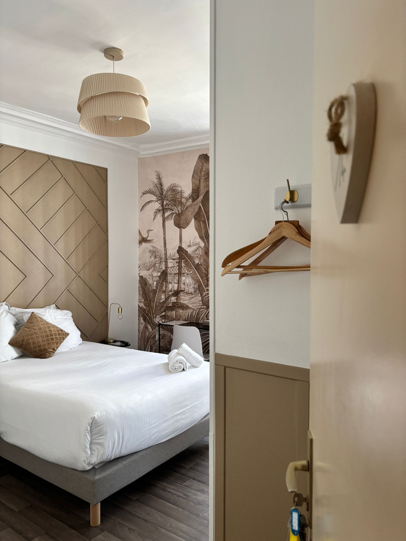 Hôtel Le Lion D'or in Bernay, France